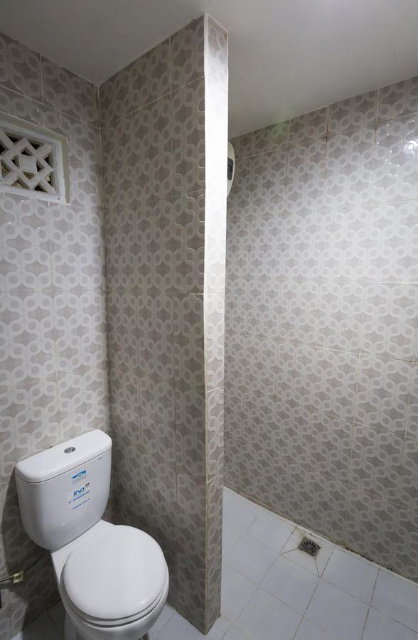 Hotel Lestari Гилиманук Экстерьер фото